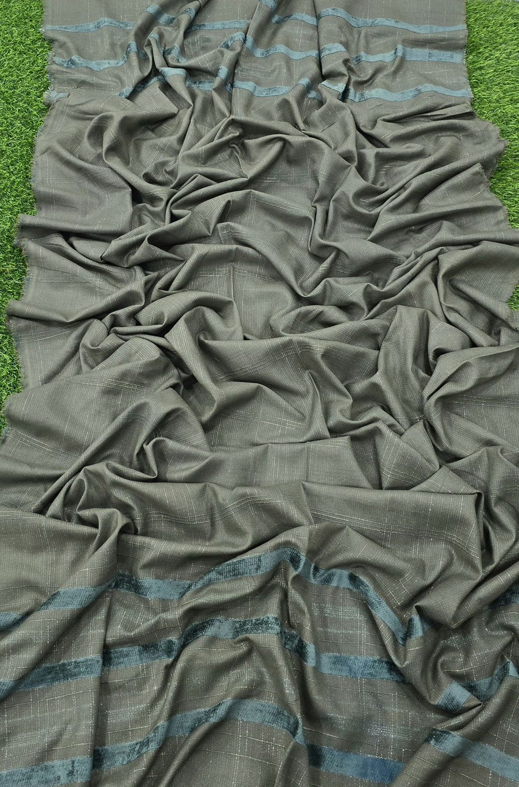 BANADORA DHANAK EMB 3pc WITH DHANAK CHAMKI VELVET SHAWL WINTER COLLECTION